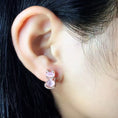 Load image into Gallery viewer, Cat-Shaped Rose Quartz Silver Earrings